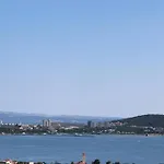 In Kastel Sucurac With Sea View, Balcony, Air Conditioning, Wifi 570-3 * Kaštela