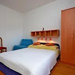 In Kastel Sucurac With Sea View, Balcony, Air Conditioning, Wifi 570-3 Kaštela