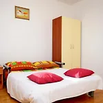 In Kastel Sucurac With Sea View, Balcony, Air Conditioning, Wifi 570-3 Kaštela