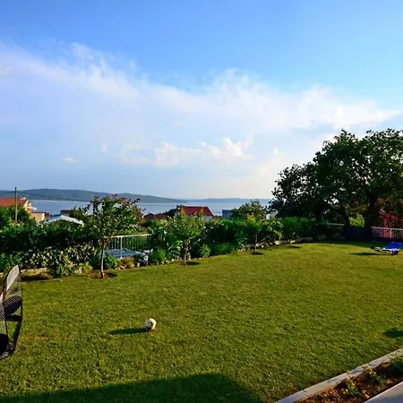 公寓 In Kastel Sucurac With Sea View, Balcony, Air Conditioning, Wifi 570-3
