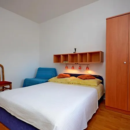 In Kastel Sucurac With Sea View, Balcony, Air Conditioning, Wifi 570-3 Kaštela