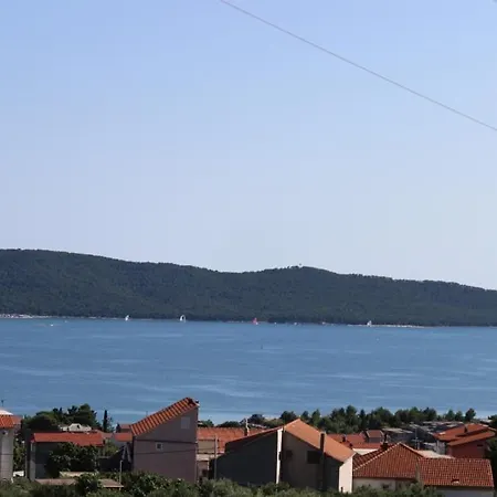 In Kastel Sucurac With Sea View, Balcony, Air Conditioning, Wifi 570-3 Kaštela