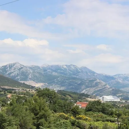 公寓 In Kastel Sucurac With Sea View, Balcony, Air Conditioning, Wifi 570-3